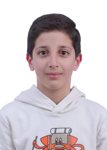 Elias 731x1024 640x480